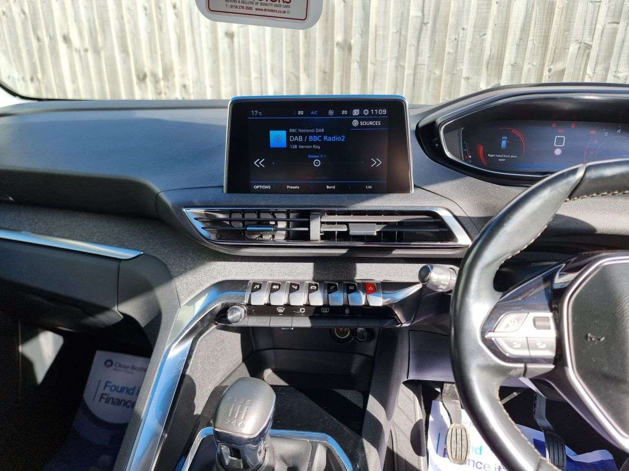 2020 PEUGEOT 3008 2020 PEUGEOT 3008