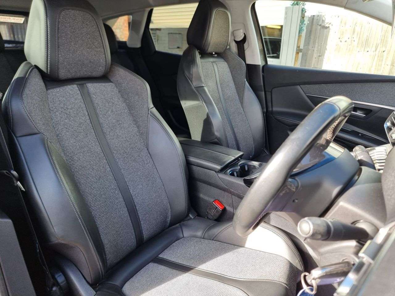 2020 PEUGEOT 3008 2020 PEUGEOT 3008