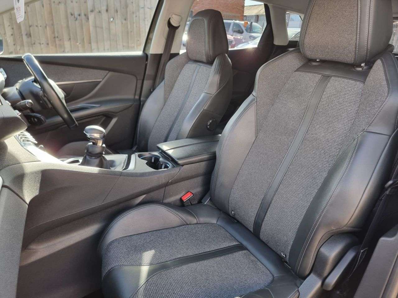 2020 PEUGEOT 3008 2020 PEUGEOT 3008