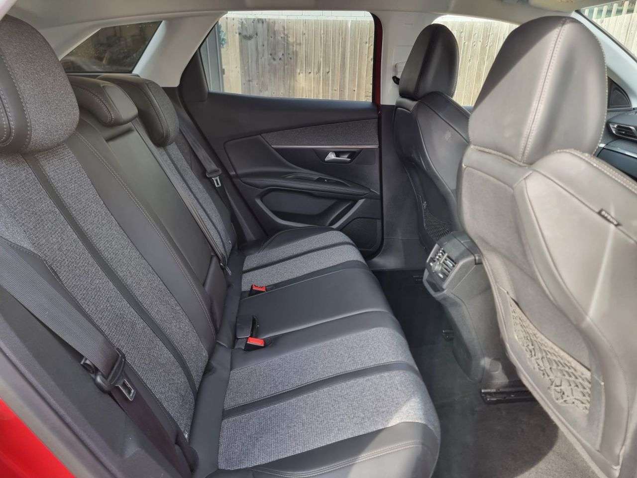 2017 PEUGEOT 3008 2017 PEUGEOT 3008