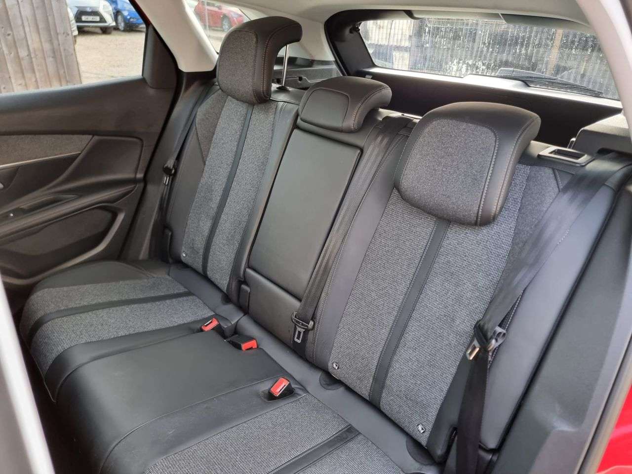 2017 PEUGEOT 3008 2017 PEUGEOT 3008