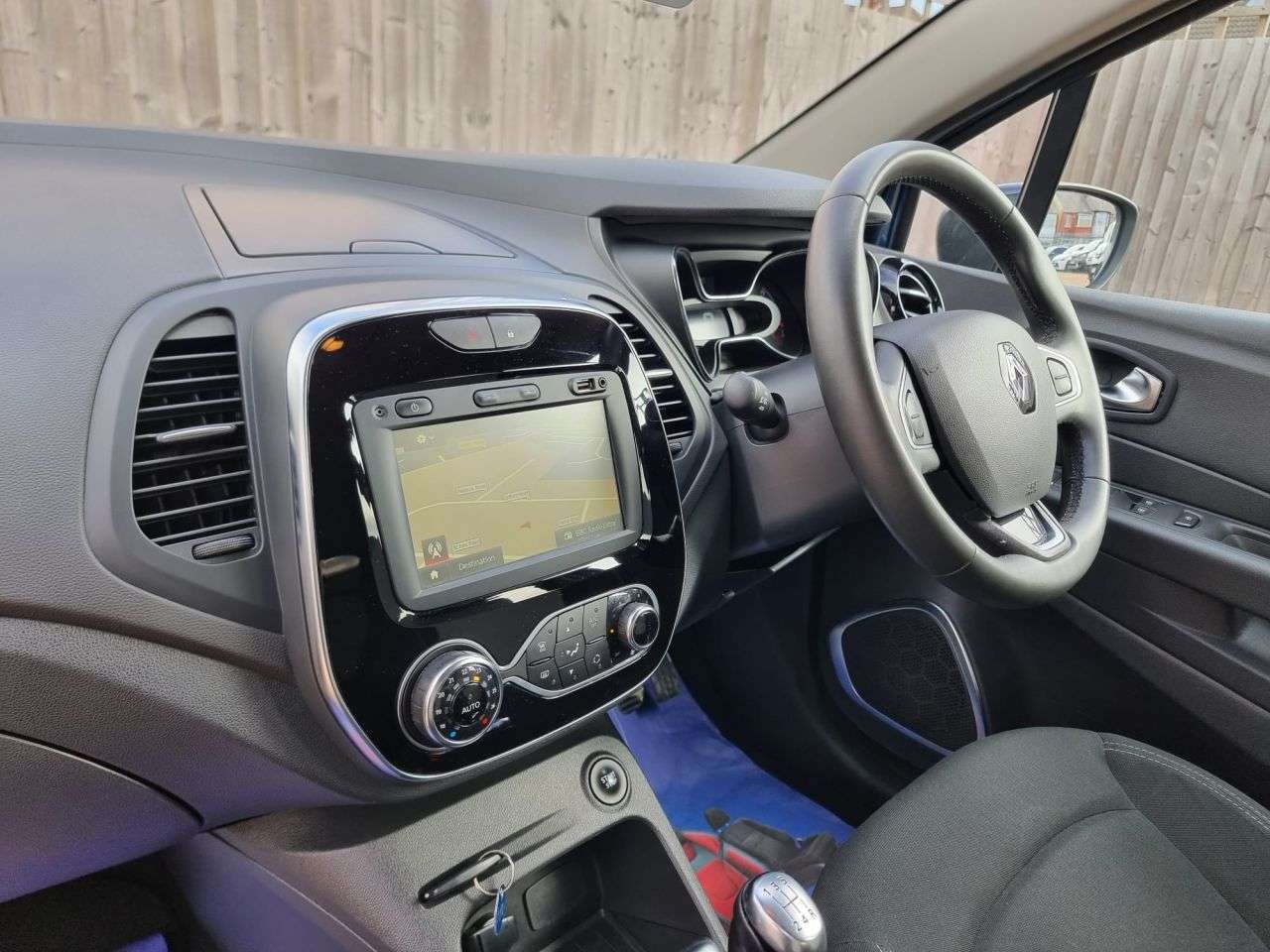 2019 RENAULT CAPTUR 2019 RENAULT CAPTUR