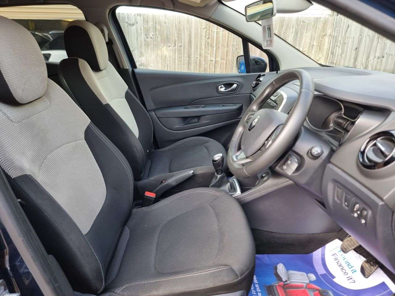 2019 RENAULT CAPTUR 2019 RENAULT CAPTUR