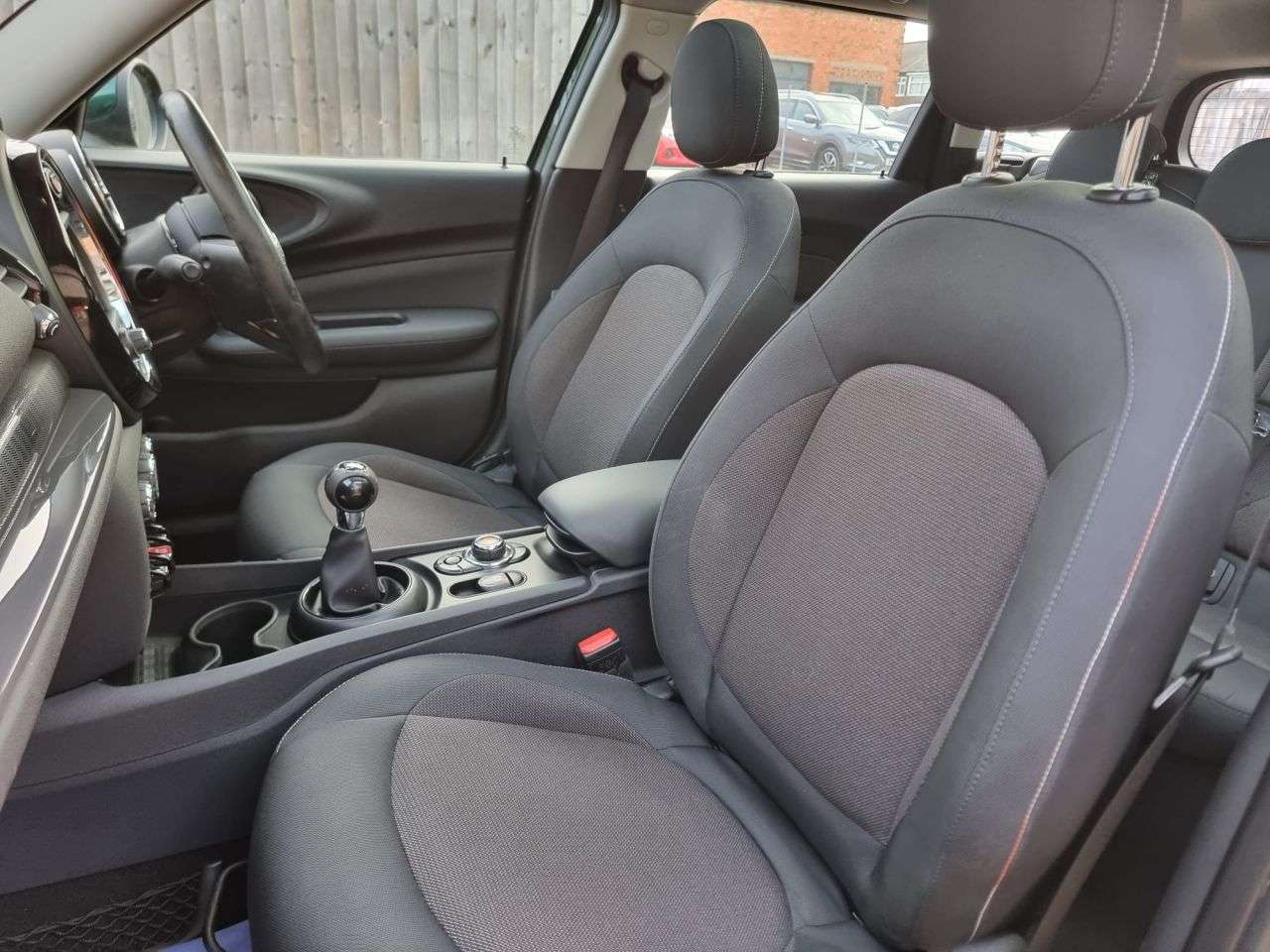 2016 MINI CLUBMAN 2016 MINI CLUBMAN