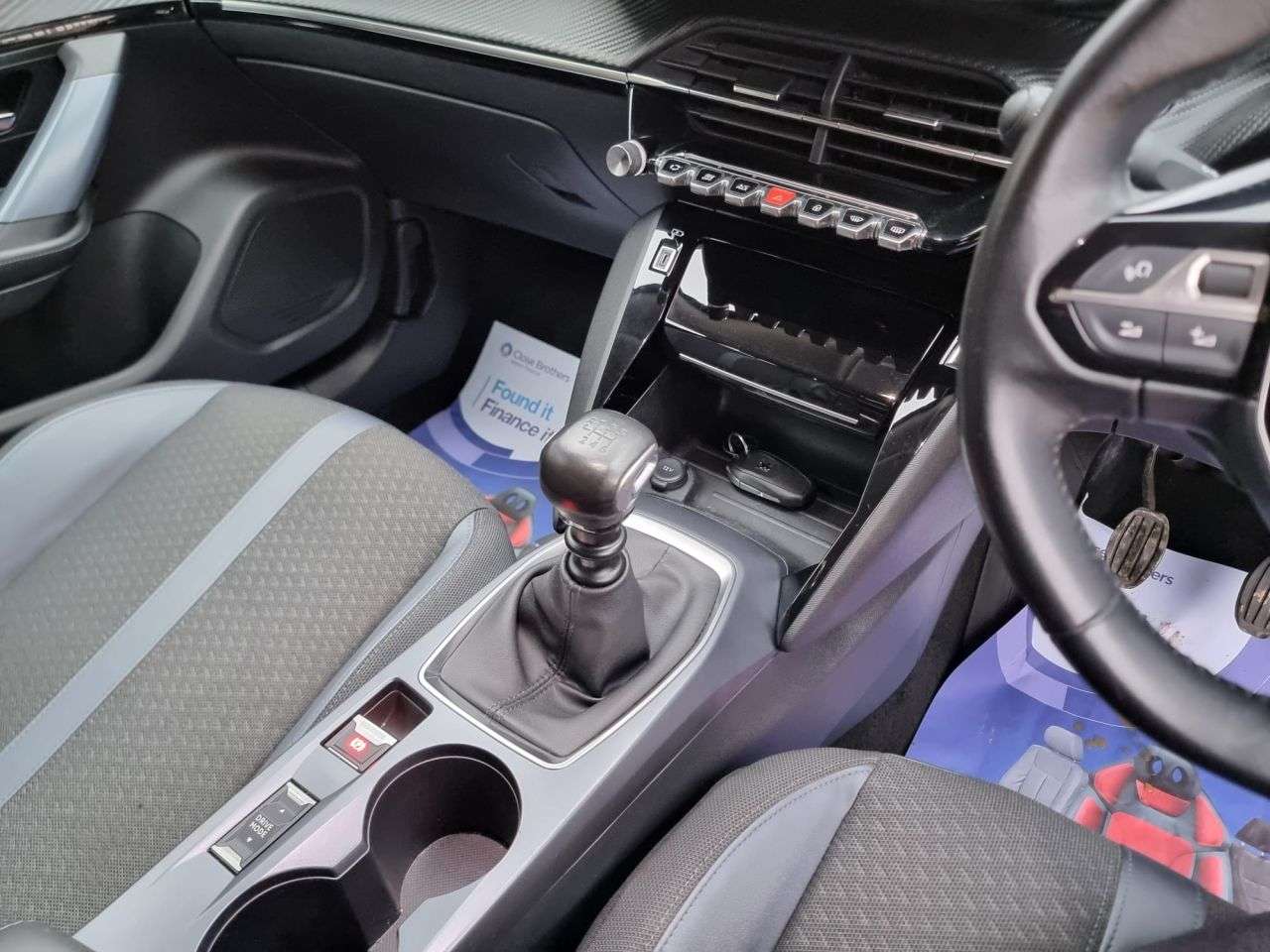 2020 PEUGEOT 2008 2020 PEUGEOT 2008