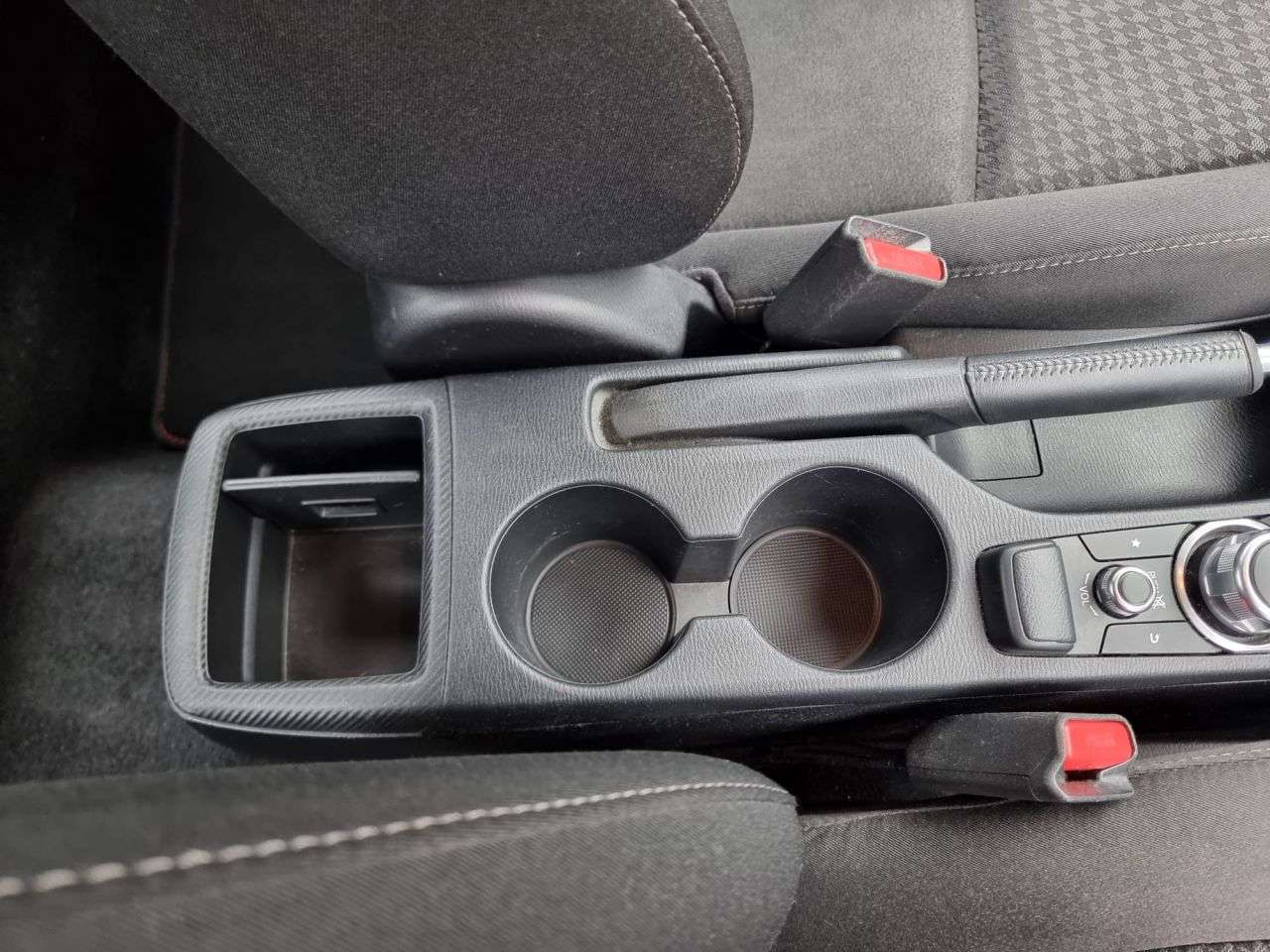 2019 MAZDA MAZDA2 2019 MAZDA MAZDA2