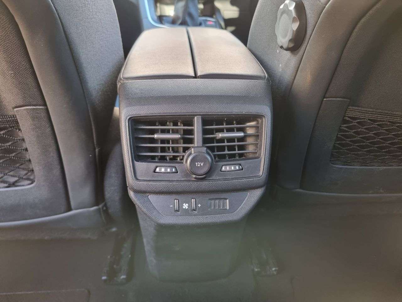 2019 PEUGEOT 5008 2019 PEUGEOT 5008