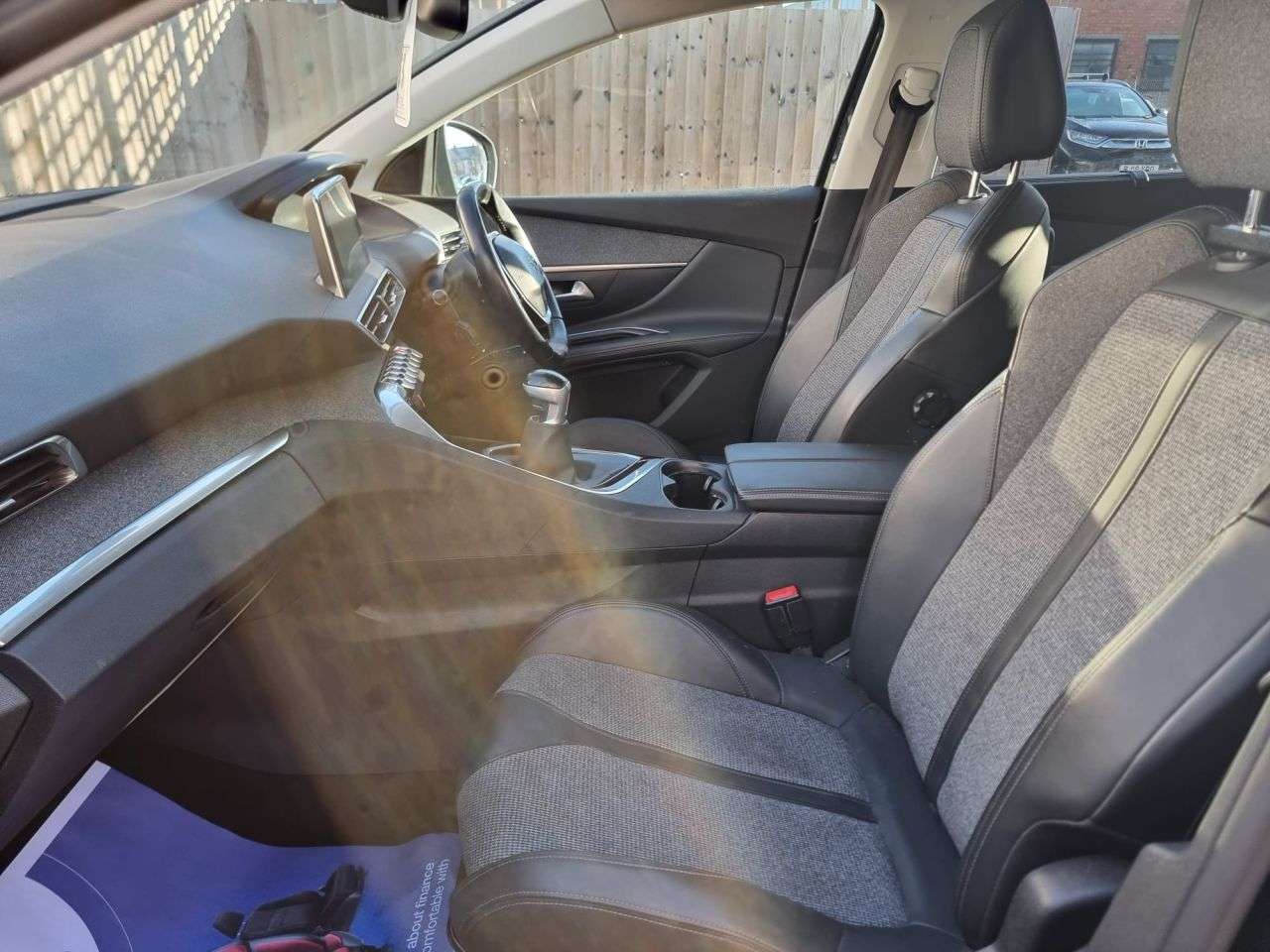 2019 PEUGEOT 5008 2019 PEUGEOT 5008