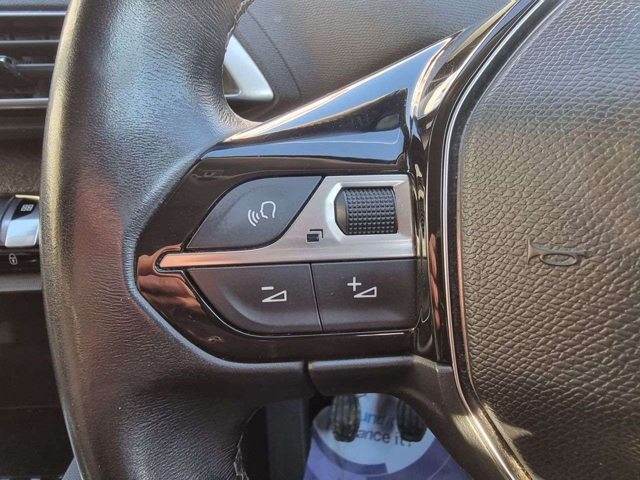 2019 PEUGEOT 5008 2019 PEUGEOT 5008