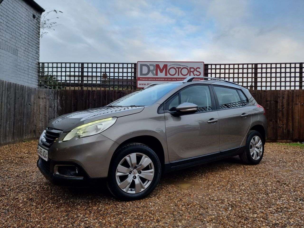2015 PEUGEOT 2008 2015 PEUGEOT 2008