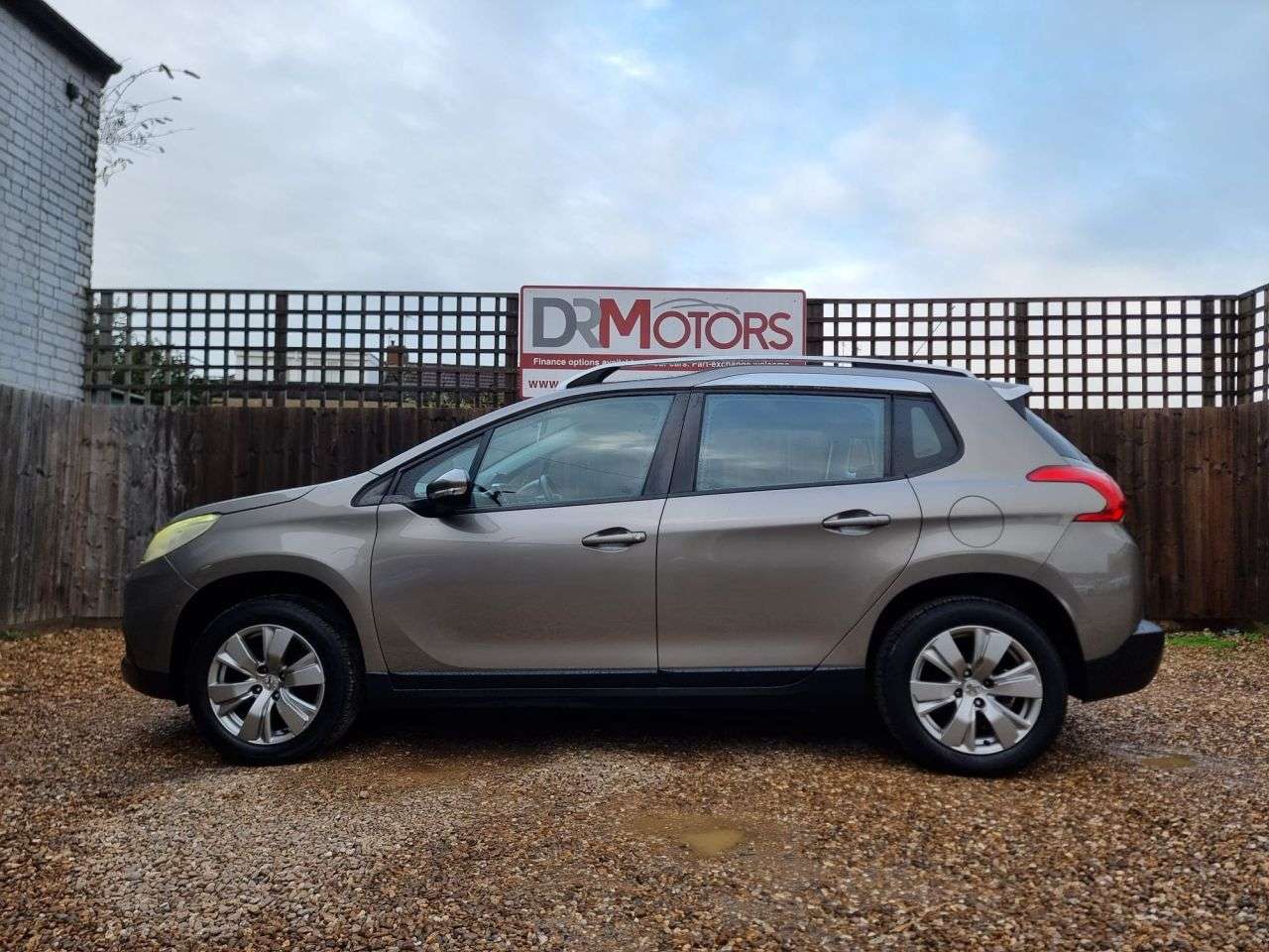 2015 PEUGEOT 2008 2015 PEUGEOT 2008