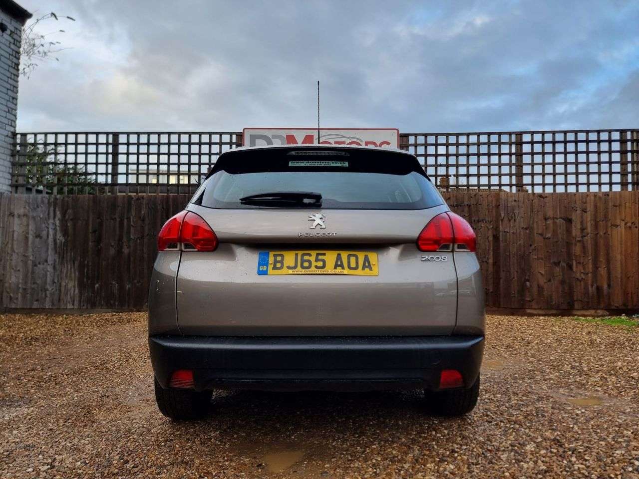 2015 PEUGEOT 2008 2015 PEUGEOT 2008