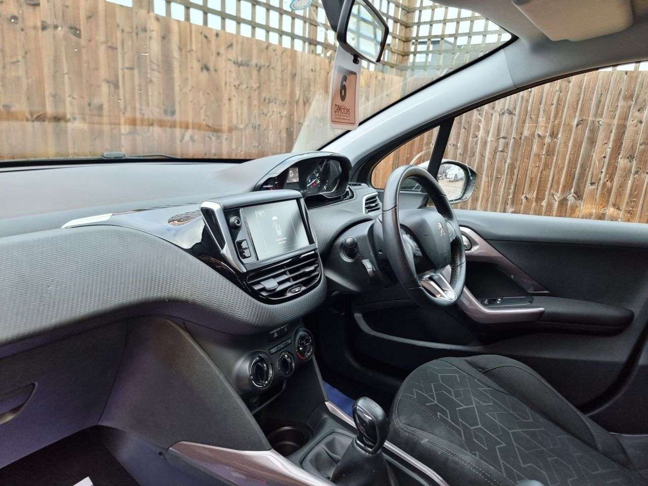 2015 PEUGEOT 2008 2015 PEUGEOT 2008