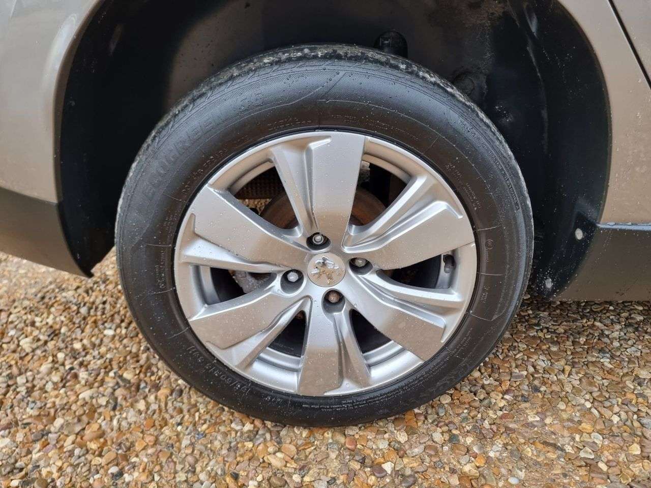 2015 PEUGEOT 2008 2015 PEUGEOT 2008