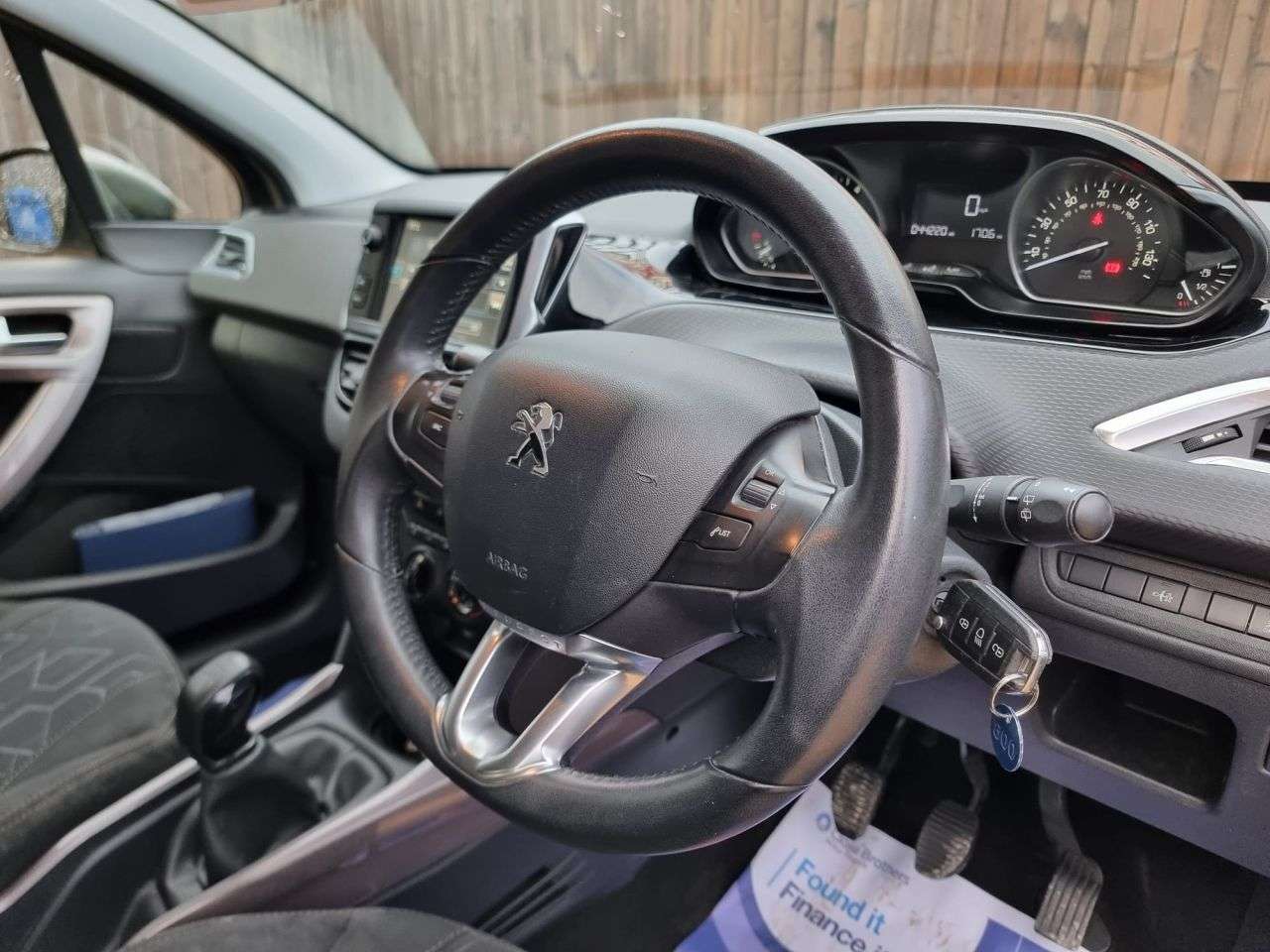 2015 PEUGEOT 2008 2015 PEUGEOT 2008