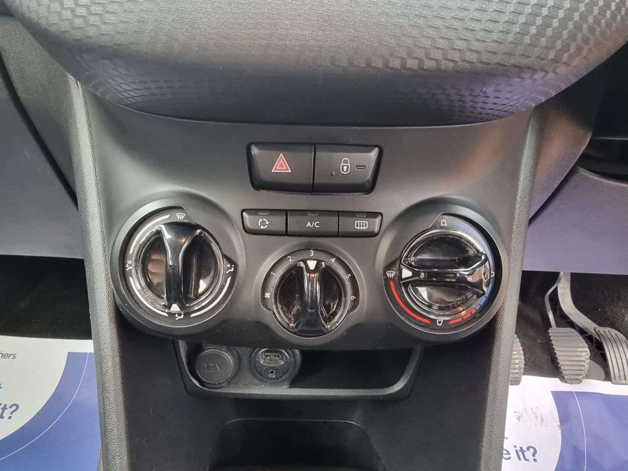 2015 PEUGEOT 2008 2015 PEUGEOT 2008