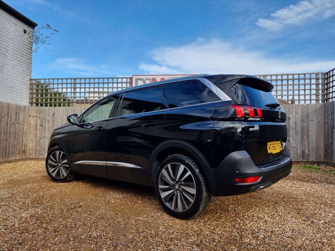 2018 PEUGEOT 5008 2018 PEUGEOT 5008