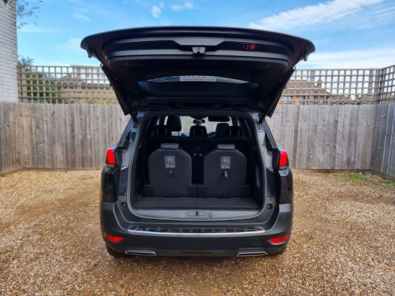 2018 PEUGEOT 5008 2018 PEUGEOT 5008