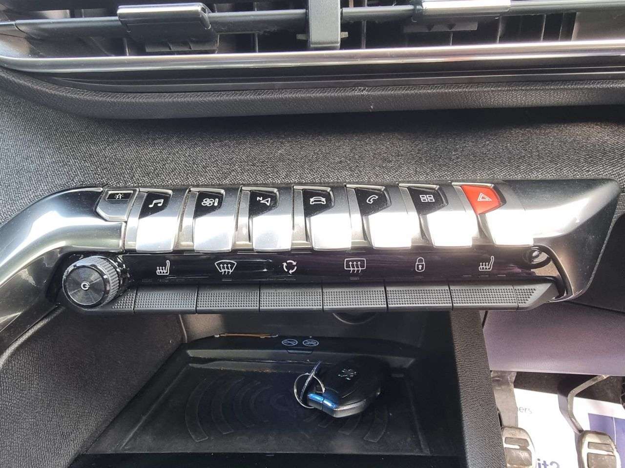 2018 PEUGEOT 5008 2018 PEUGEOT 5008