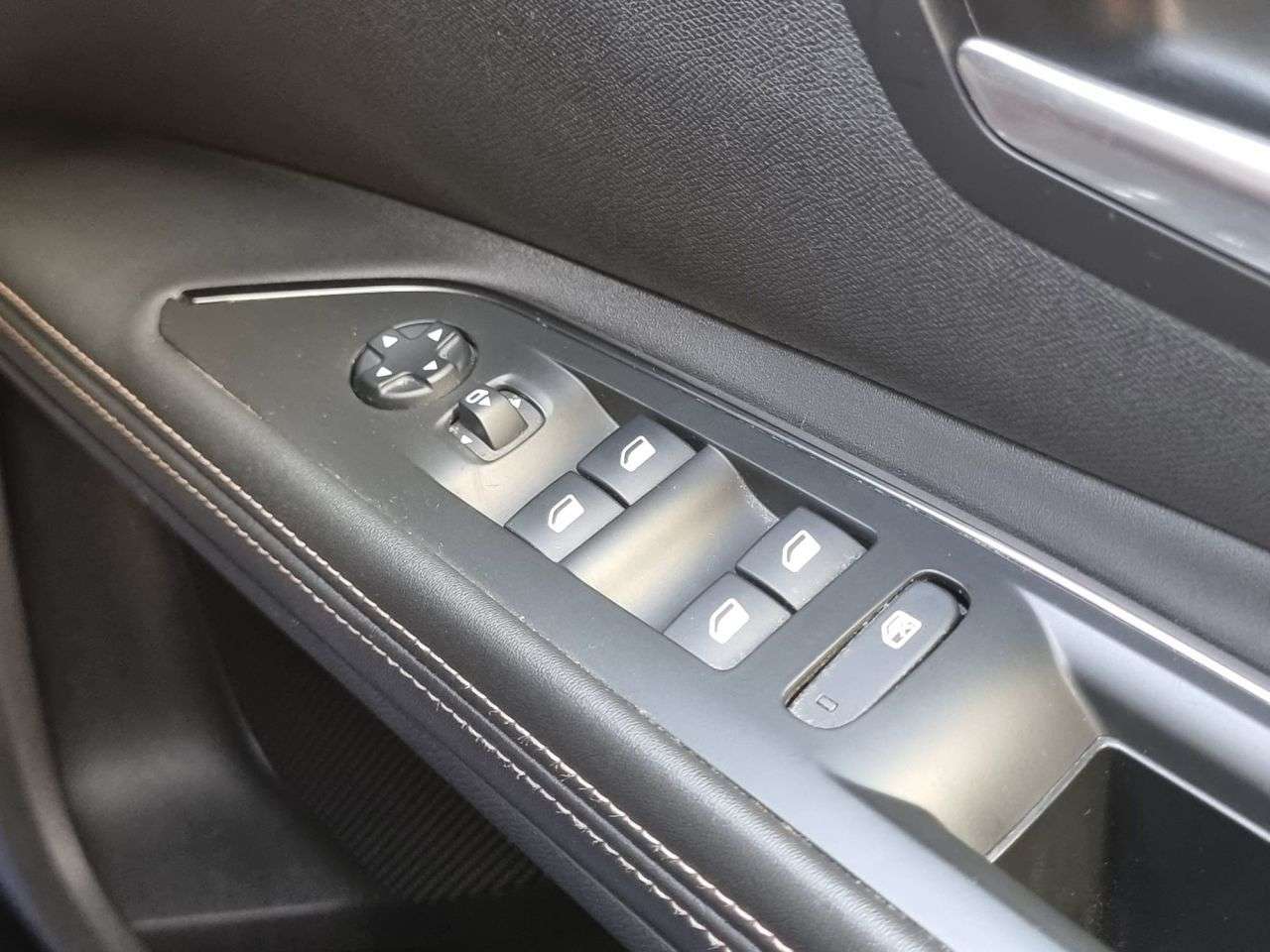 2018 PEUGEOT 5008 2018 PEUGEOT 5008