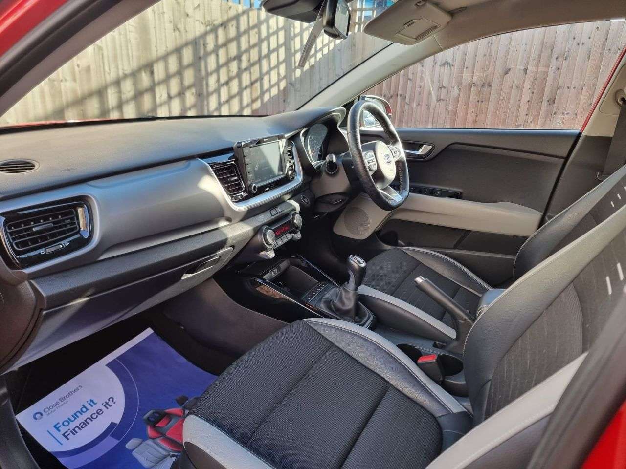 2018 KIA STONIC 2018 KIA STONIC