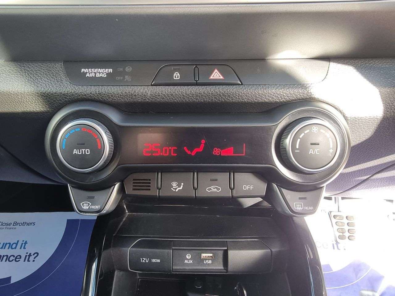 2018 KIA STONIC 2018 KIA STONIC