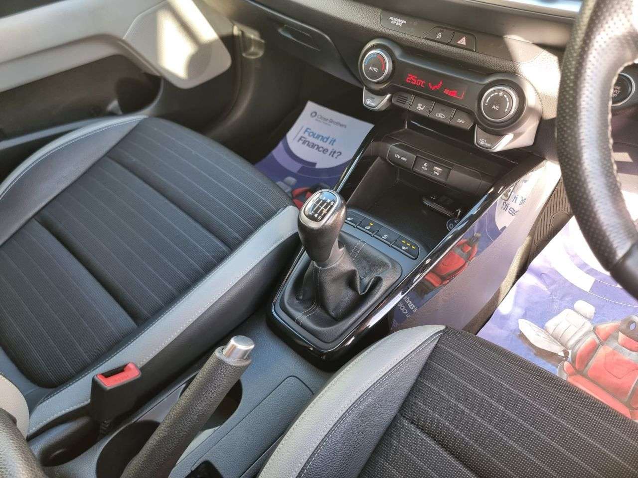 2018 KIA STONIC 2018 KIA STONIC