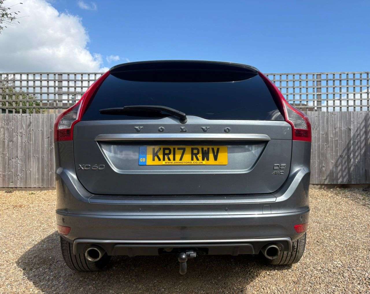 2017 VOLVO XC60 2017 VOLVO XC60