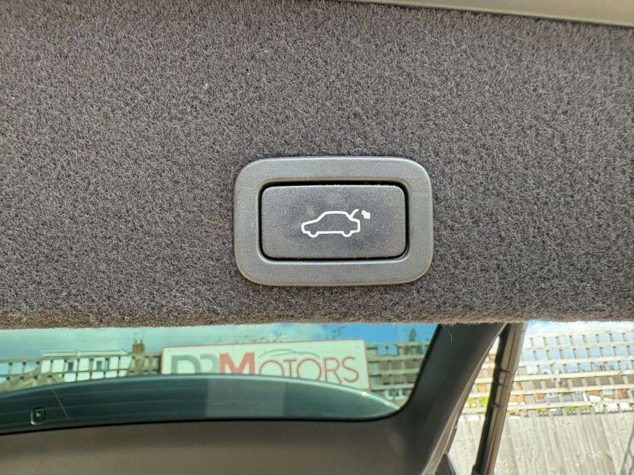 2017 VOLVO XC60 2017 VOLVO XC60