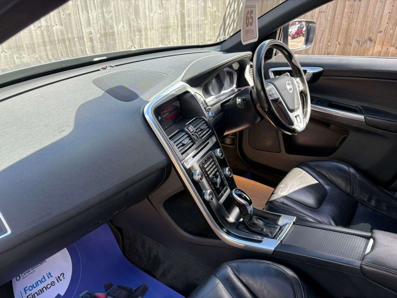 2017 VOLVO XC60 2017 VOLVO XC60