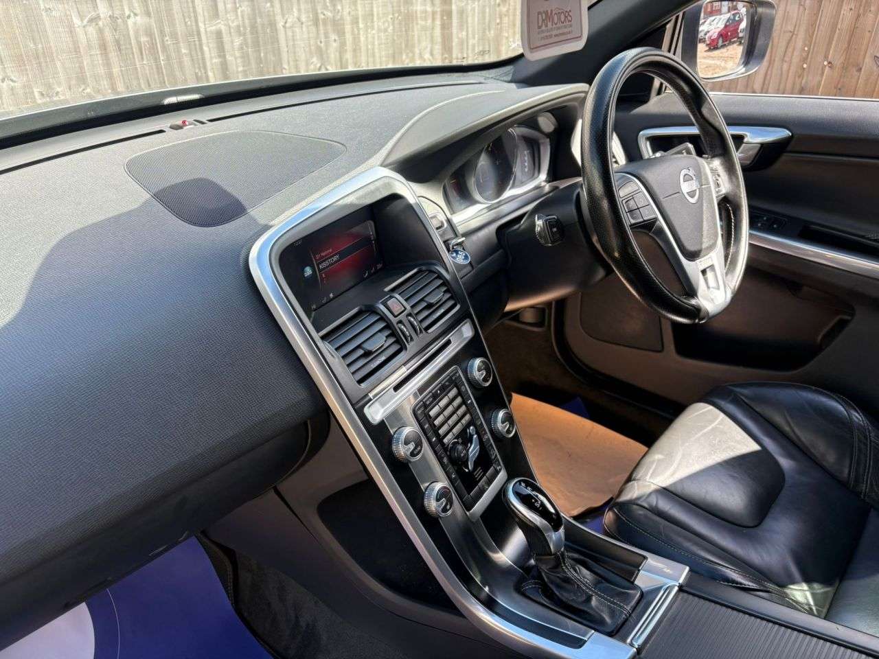 2017 VOLVO XC60 2017 VOLVO XC60