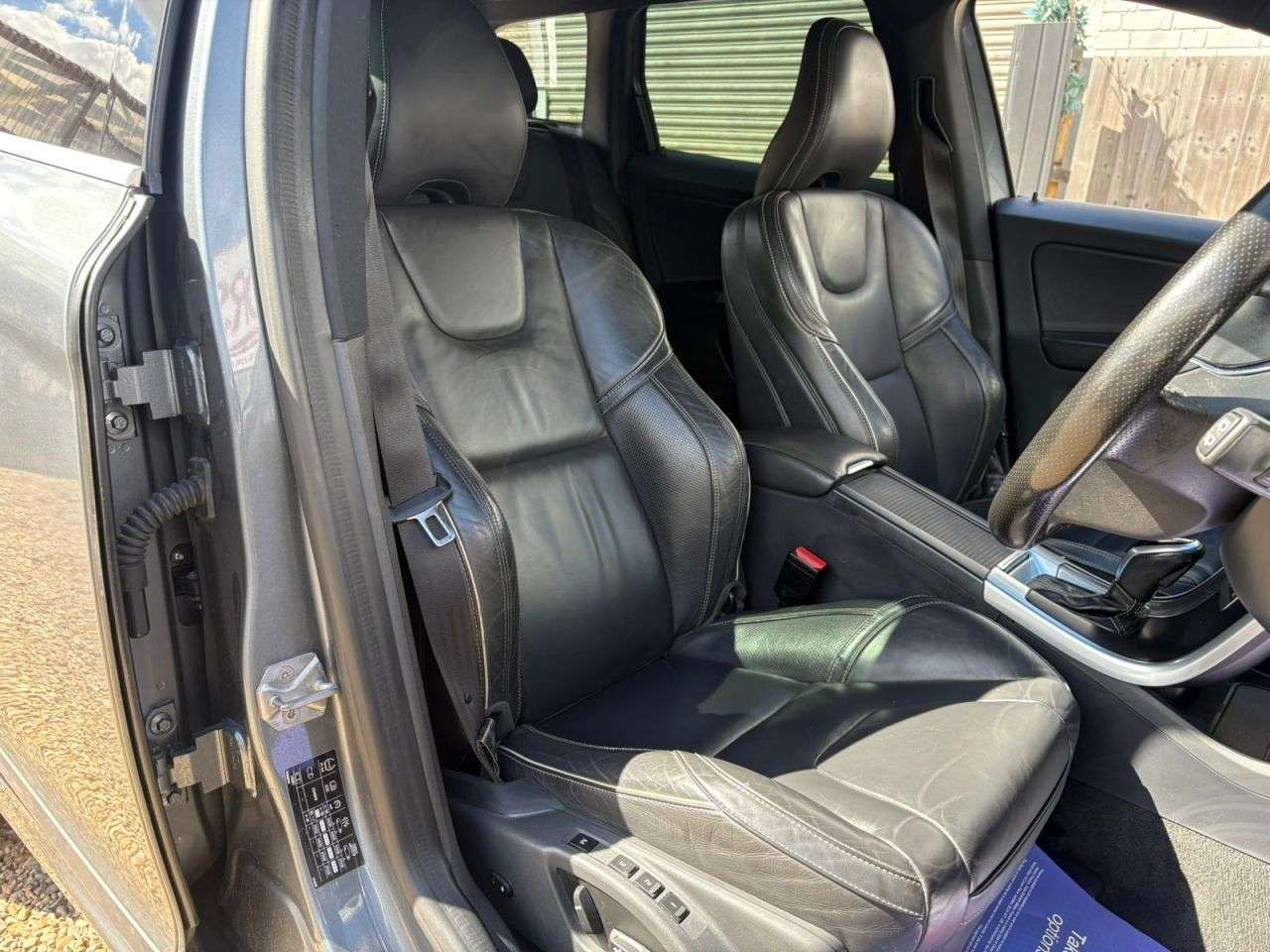 2017 VOLVO XC60 2017 VOLVO XC60