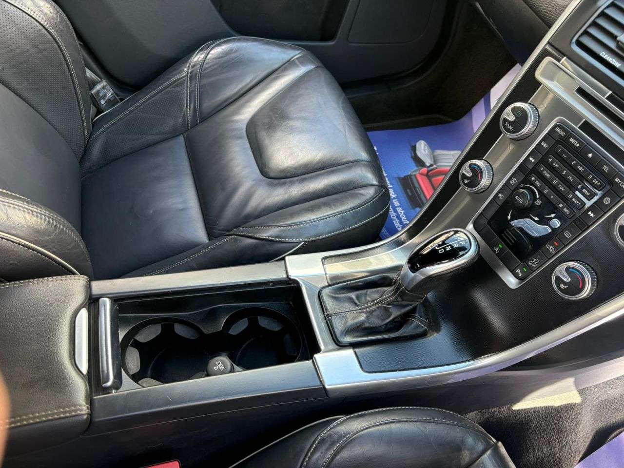 2017 VOLVO XC60 2017 VOLVO XC60