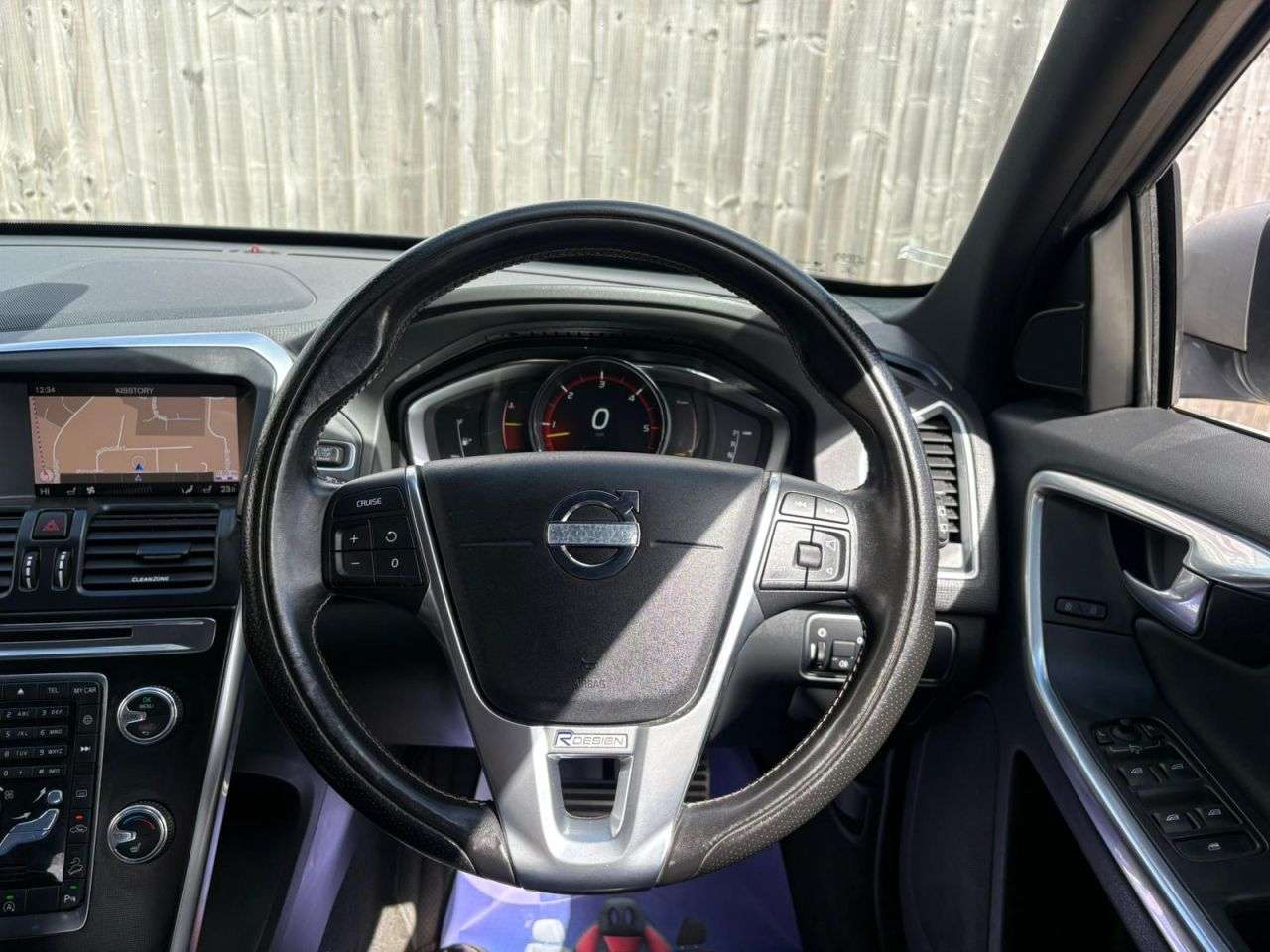 2017 VOLVO XC60 2017 VOLVO XC60