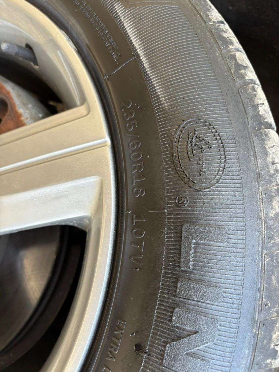 2017 VOLVO XC60 2017 VOLVO XC60