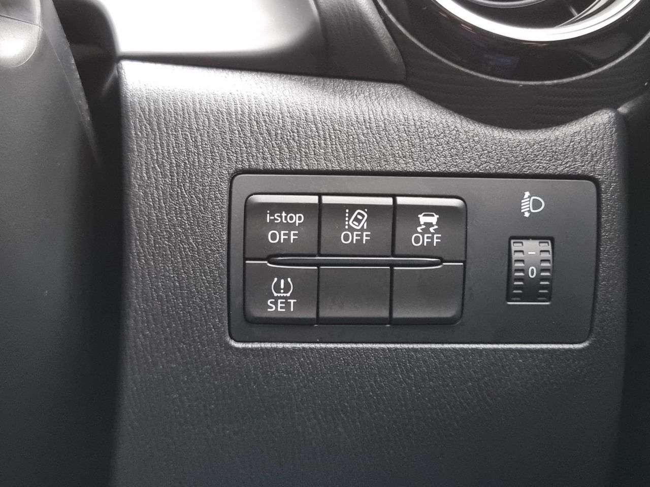 2019 MAZDA MAZDA2 2019 MAZDA MAZDA2