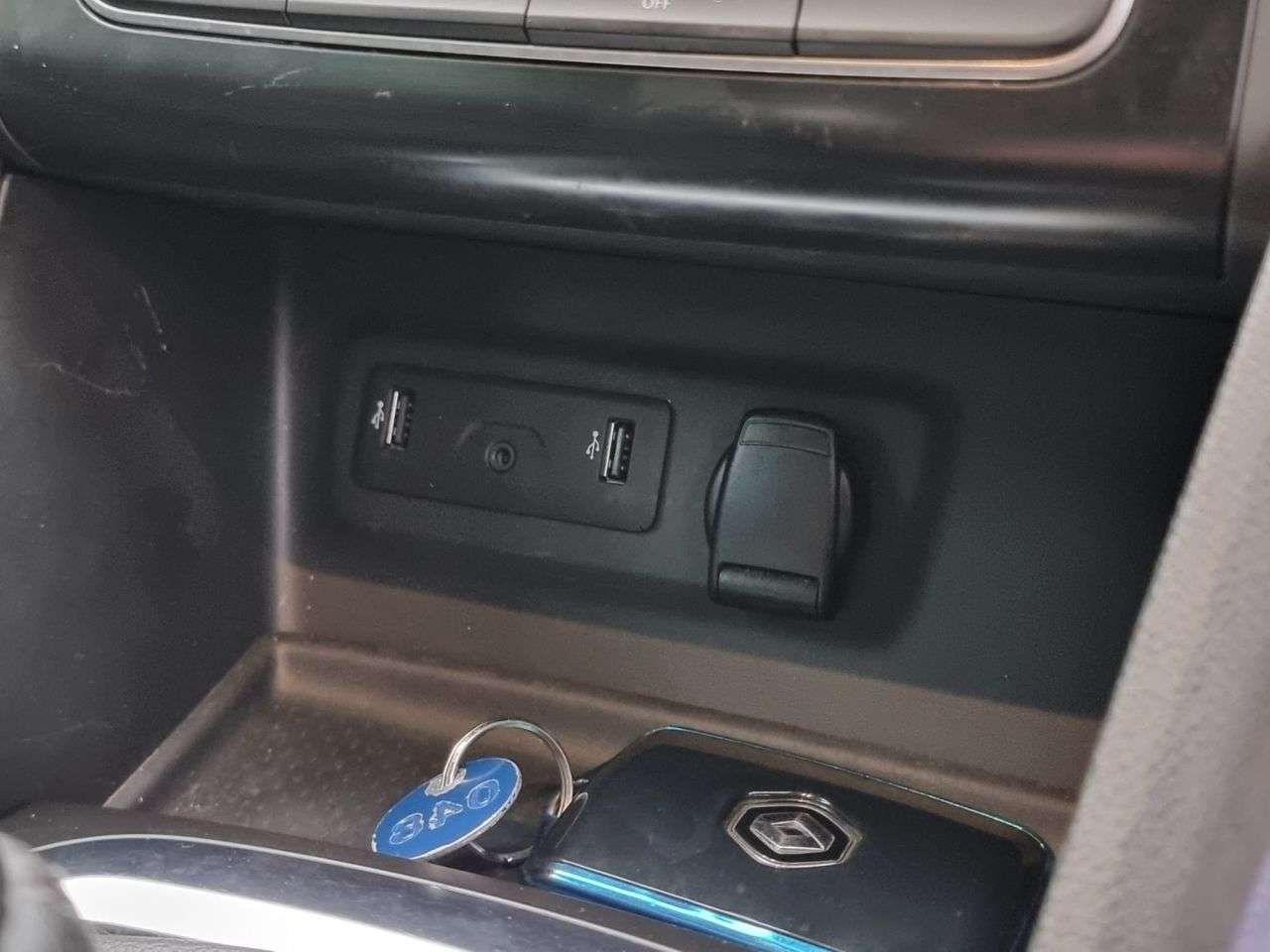 2019 RENAULT MEGANE 2019 RENAULT MEGANE