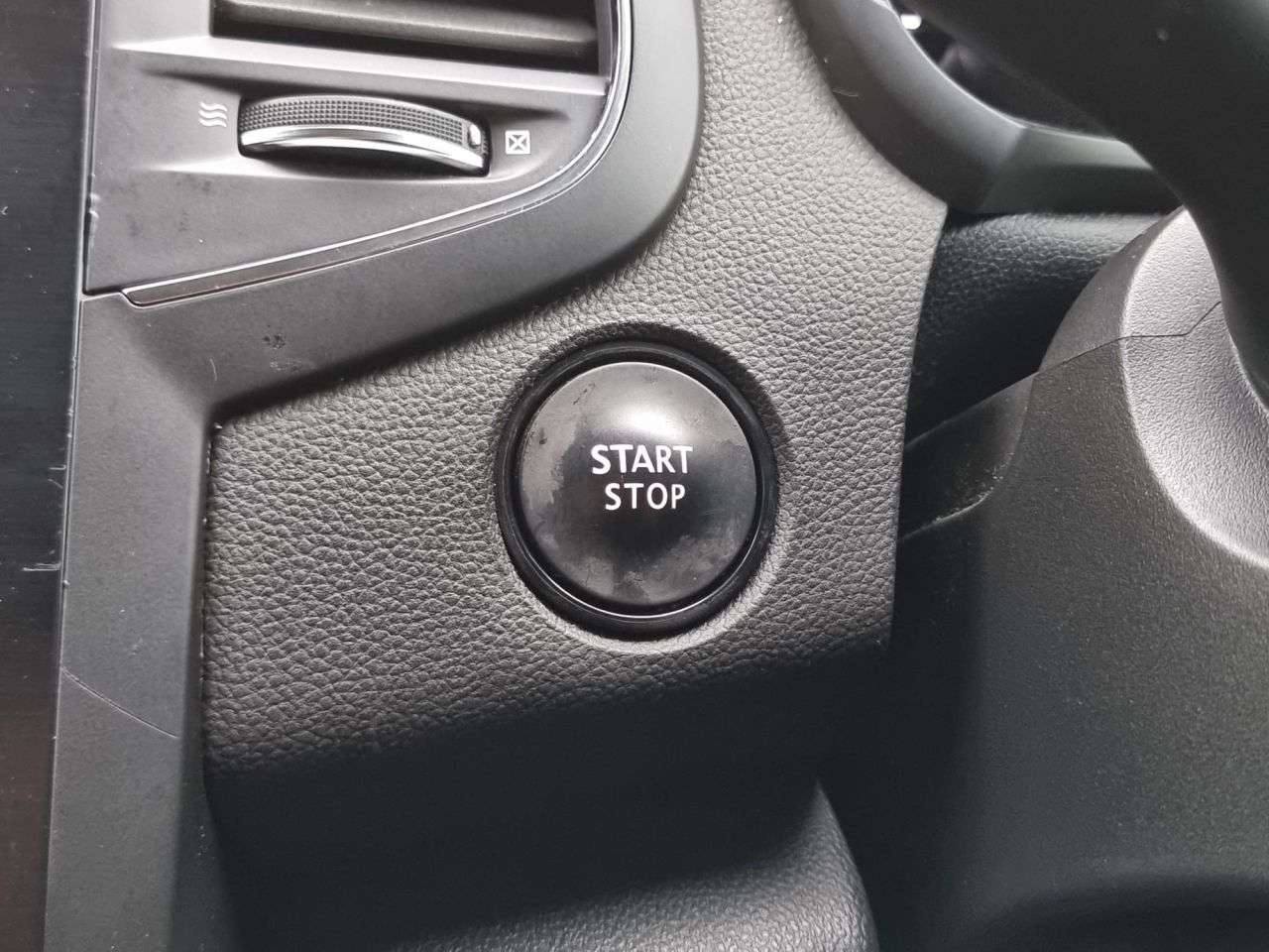 2019 RENAULT MEGANE 2019 RENAULT MEGANE