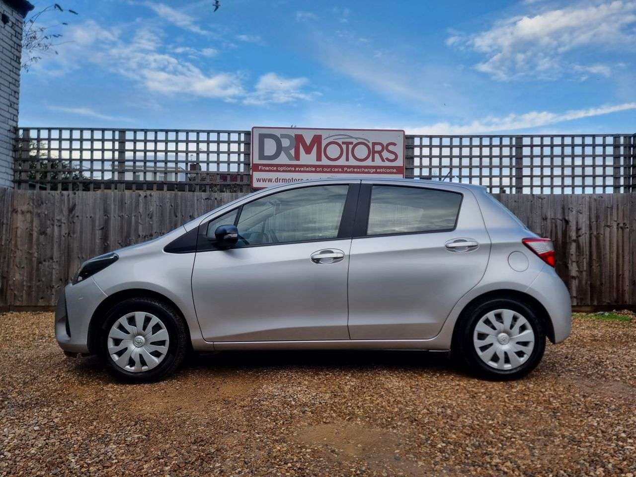 2018 TOYOTA YARIS 2018 TOYOTA YARIS