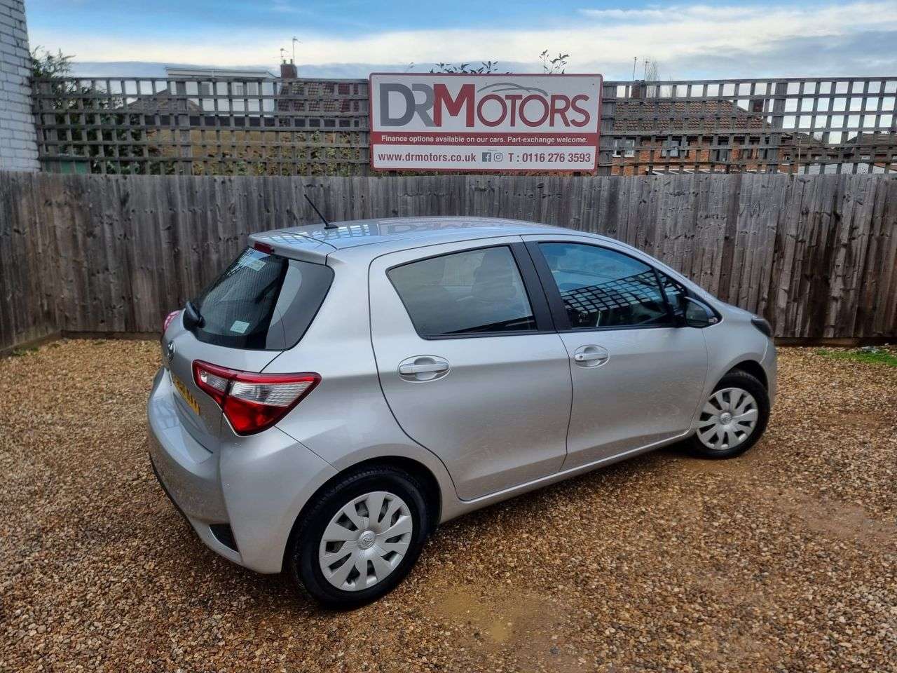 2018 TOYOTA YARIS 2018 TOYOTA YARIS