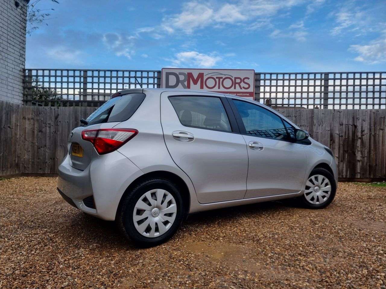 2018 TOYOTA YARIS 2018 TOYOTA YARIS