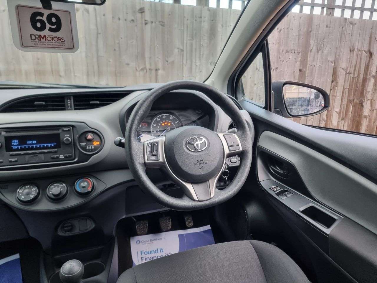 2018 TOYOTA YARIS 2018 TOYOTA YARIS