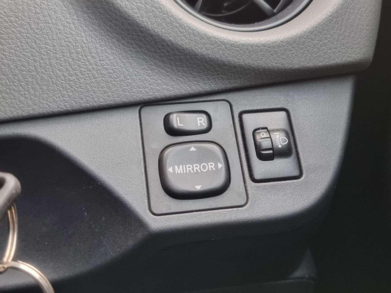 2018 TOYOTA YARIS 2018 TOYOTA YARIS