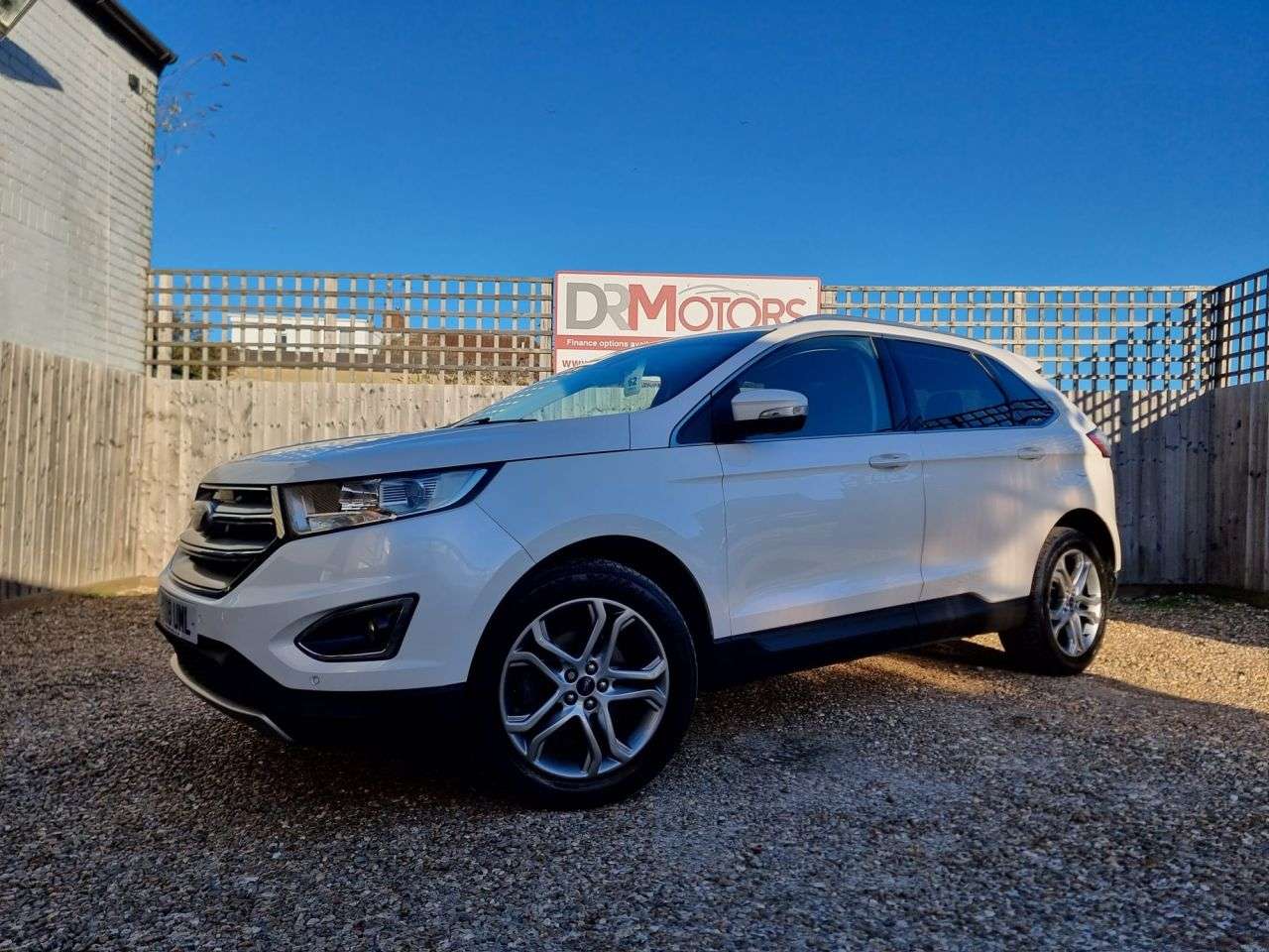 A 2018 FORD EDGE 2.0 TDCi Titanium SUV 5dr Diesel Manual AWD Euro 6 (s/s) (180 ps) + SAT NAV A 2018 FORD EDGE 2.0 TDCi Titanium SUV 5dr Diesel Manual AWD Euro 6 (s/s) (180 ps) + SAT NAV