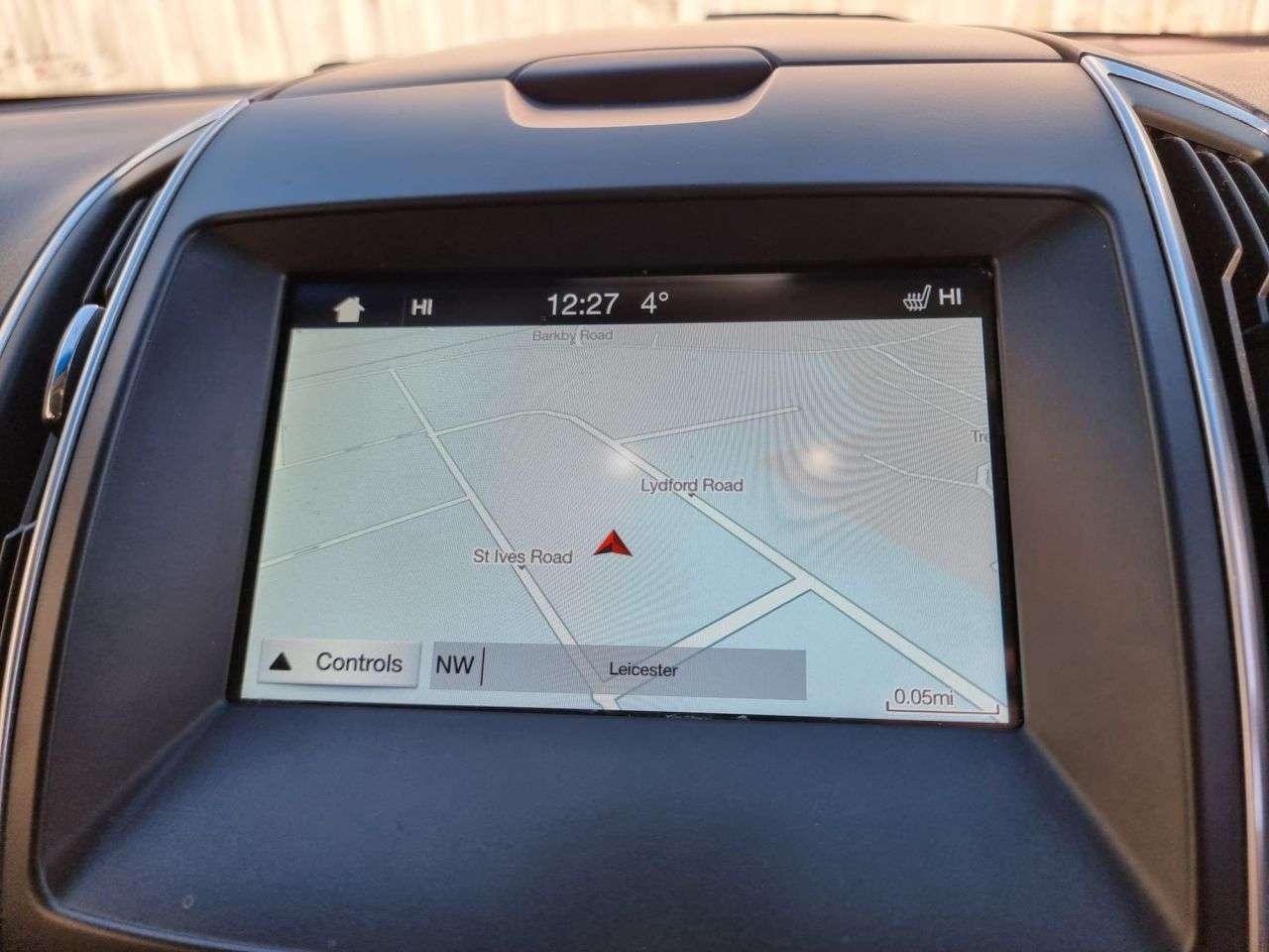 A 2018 FORD EDGE 2.0 TDCi Titanium SUV 5dr Diesel Manual AWD Euro 6 (s/s) (180 ps) + SAT NAV A 2018 FORD EDGE 2.0 TDCi Titanium SUV 5dr Diesel Manual AWD Euro 6 (s/s) (180 ps) + SAT NAV