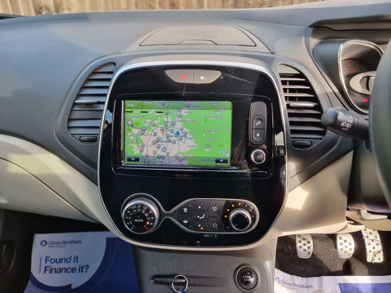 2017 RENAULT CAPTUR 2017 RENAULT CAPTUR