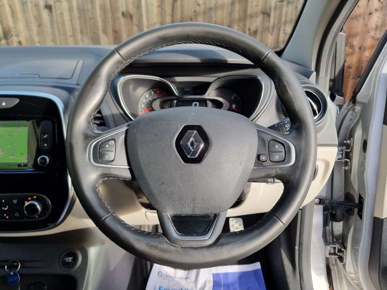 2017 RENAULT CAPTUR 2017 RENAULT CAPTUR