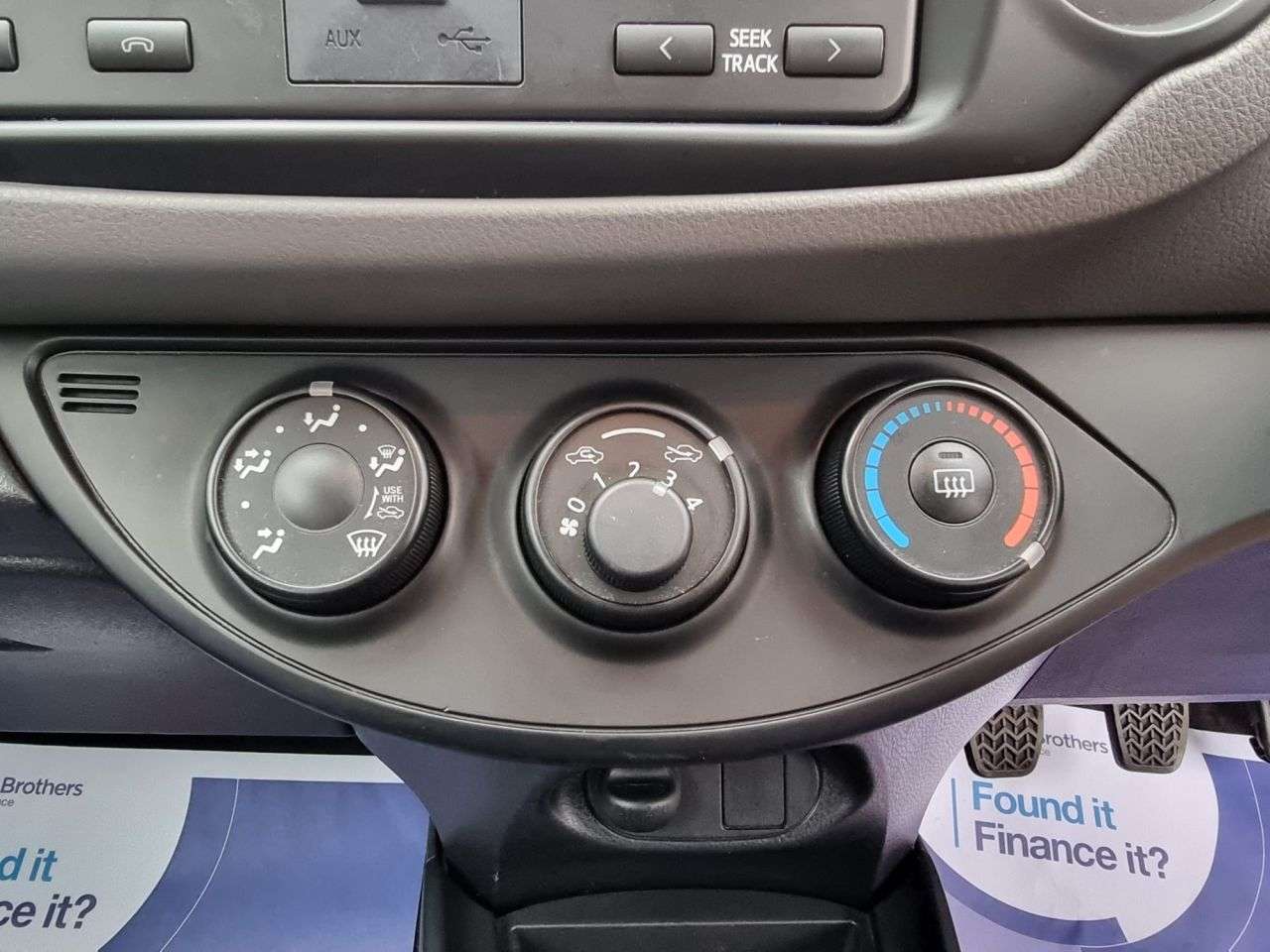 2018 TOYOTA YARIS 2018 TOYOTA YARIS