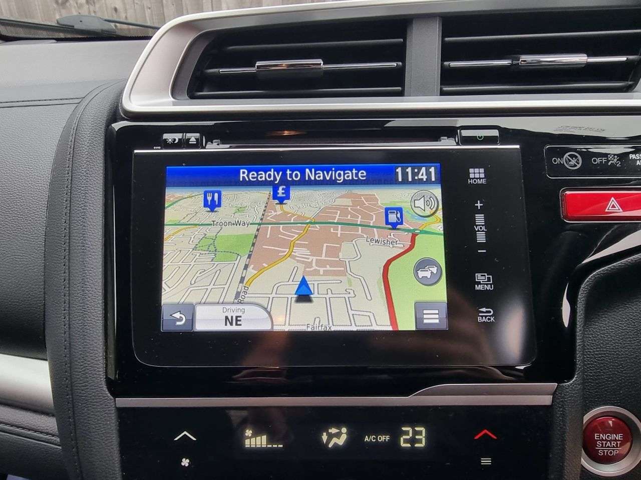 A 2017 HONDA JAZZ 1.3 i-VTEC EX Navi Hatchback 5dr Petrol Manual Euro 6 (s/s) (102 ps) + SAT A 2017 HONDA JAZZ 1.3 i-VTEC EX Navi Hatchback 5dr Petrol Manual Euro 6 (s/s) (102 ps) + SAT