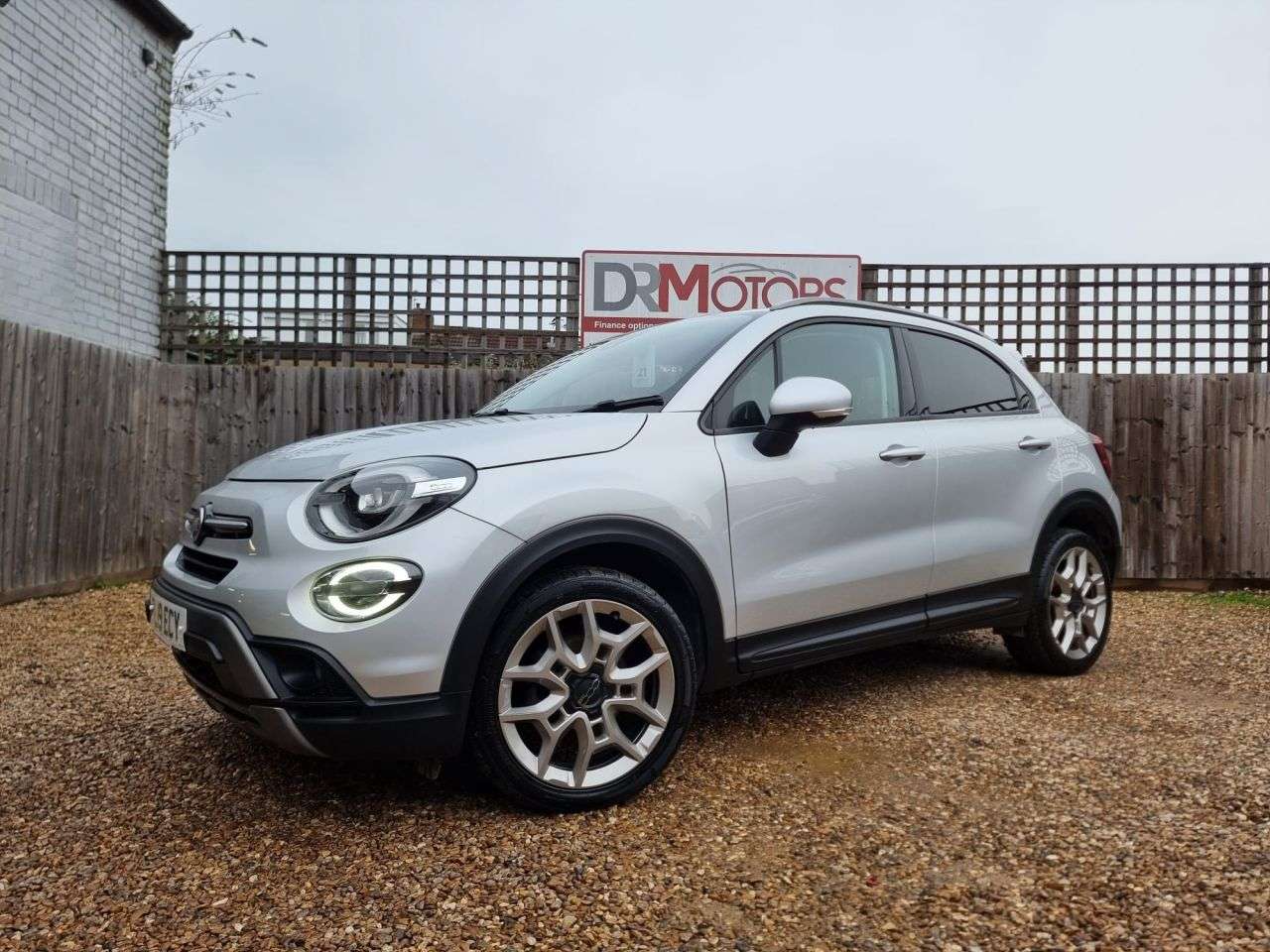 A 2019 FIAT 500X 1.0 FireFly Turbo MultiAir Cross Plus SUV 5dr Petrol Manual Euro 6 (s/s) (1 A 2019 FIAT 500X 1.0 FireFly Turbo MultiAir Cross Plus SUV 5dr Petrol Manual Euro 6 (s/s) (1